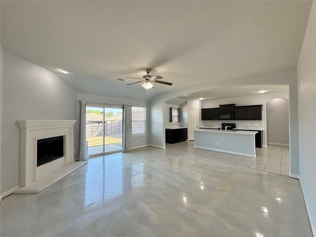 2126 Candace Dr, Lancaster, TX 75146 photo