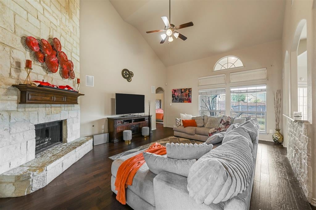 5612 Spirit Lake Dr, Fort Worth, TX 76179 photo