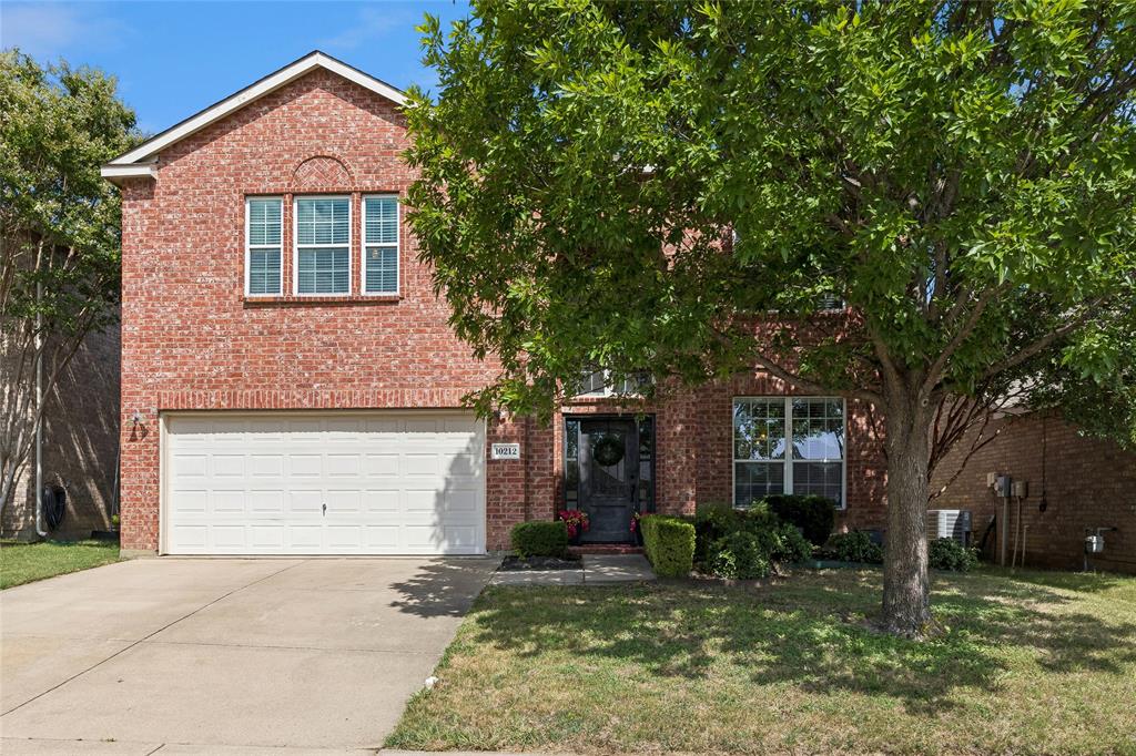10212 Pear St, Fort Worth, TX 76244