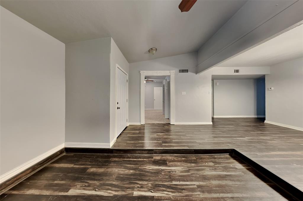 1711 Chesterfield Dr, Carrollton, TX 75007 photo