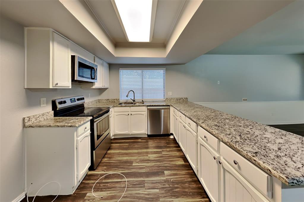 1711 Chesterfield Dr, Carrollton, TX 75007 photo