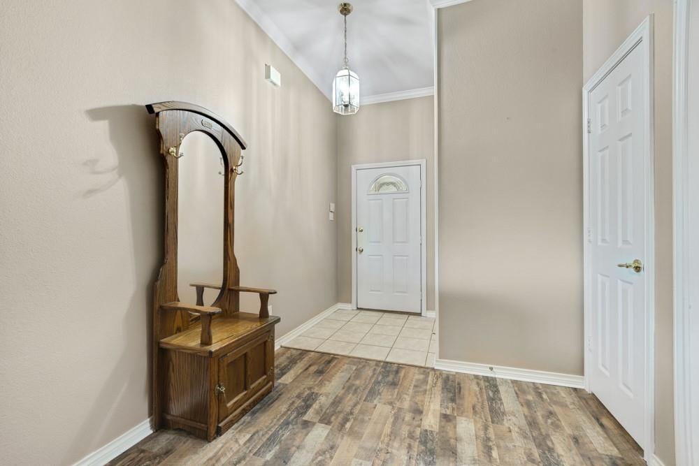 135 Honeysuckle Dr, Justin, TX 76247 photo