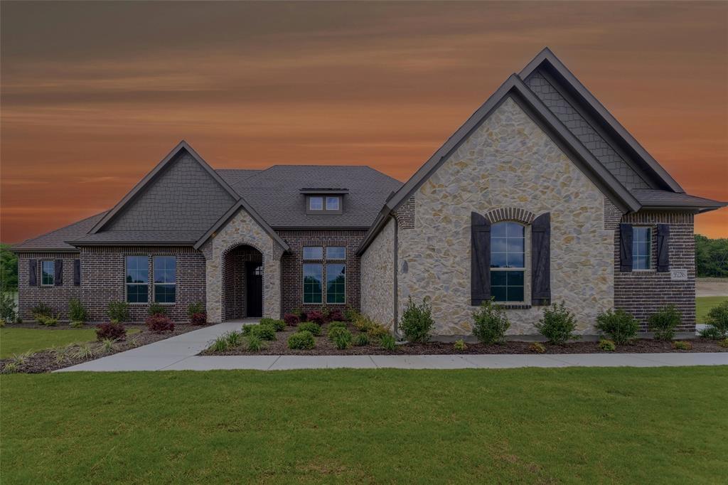 528 Lantana Dr, Weatherford, TX 76082