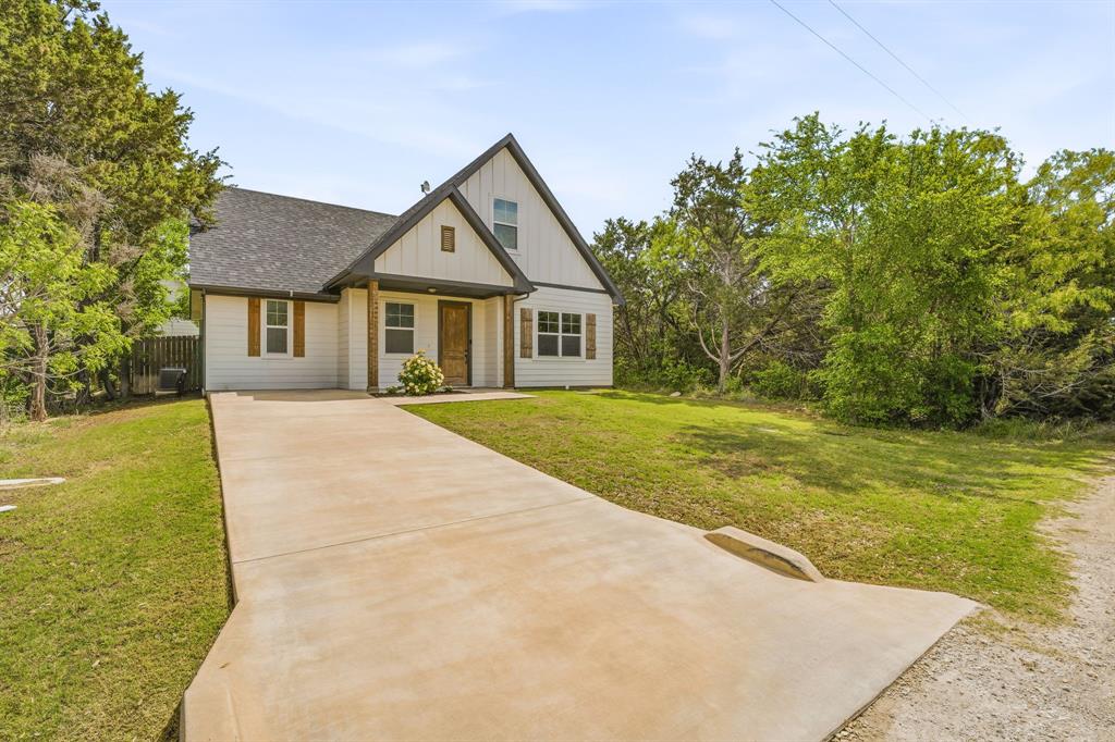 5721 San Jacinto Dr, Granbury, TX 76048 photo