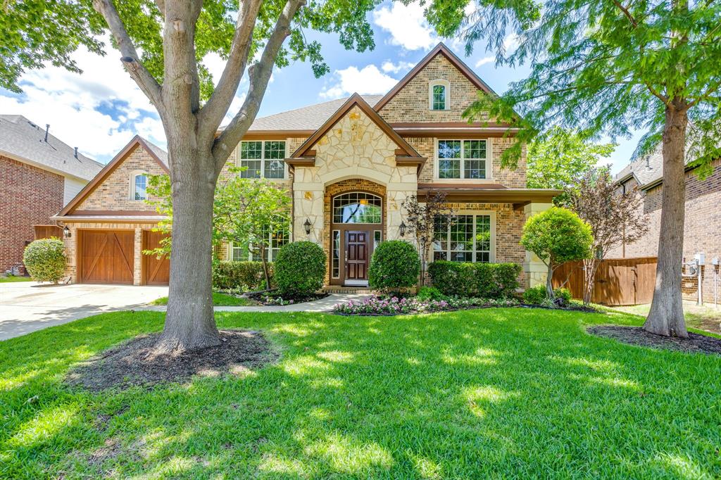 2620 Waters Edge Dr, Grand Prairie, TX 75054