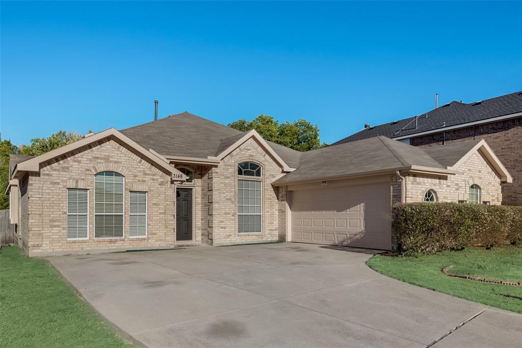 3148 Silver Creek Dr, Mesquite, TX 75181