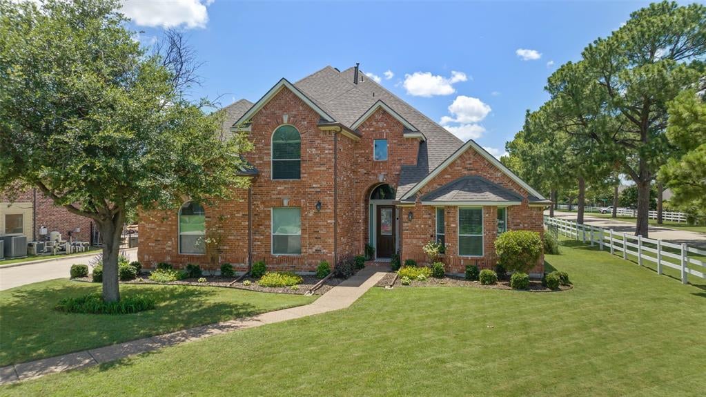 1100 Durango Cir, Shady Shores, TX 76208