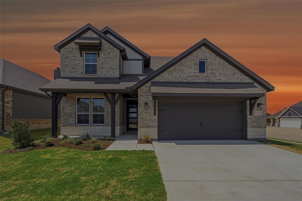 1337 Frio Dr, Springtown, TX 76082