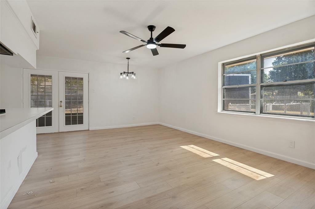 303 Merribrook Trl, Duncanville, TX 75116 photo