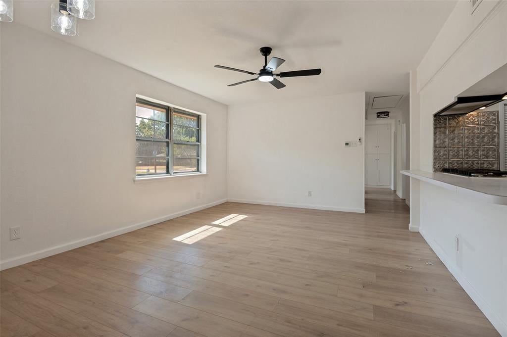 303 Merribrook Trl, Duncanville, TX 75116 photo