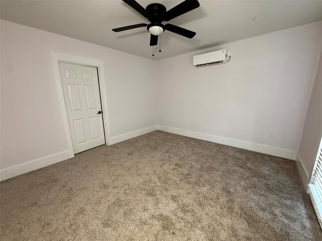 2502 W Lovers Ln, Dallas, TX 75235 photo