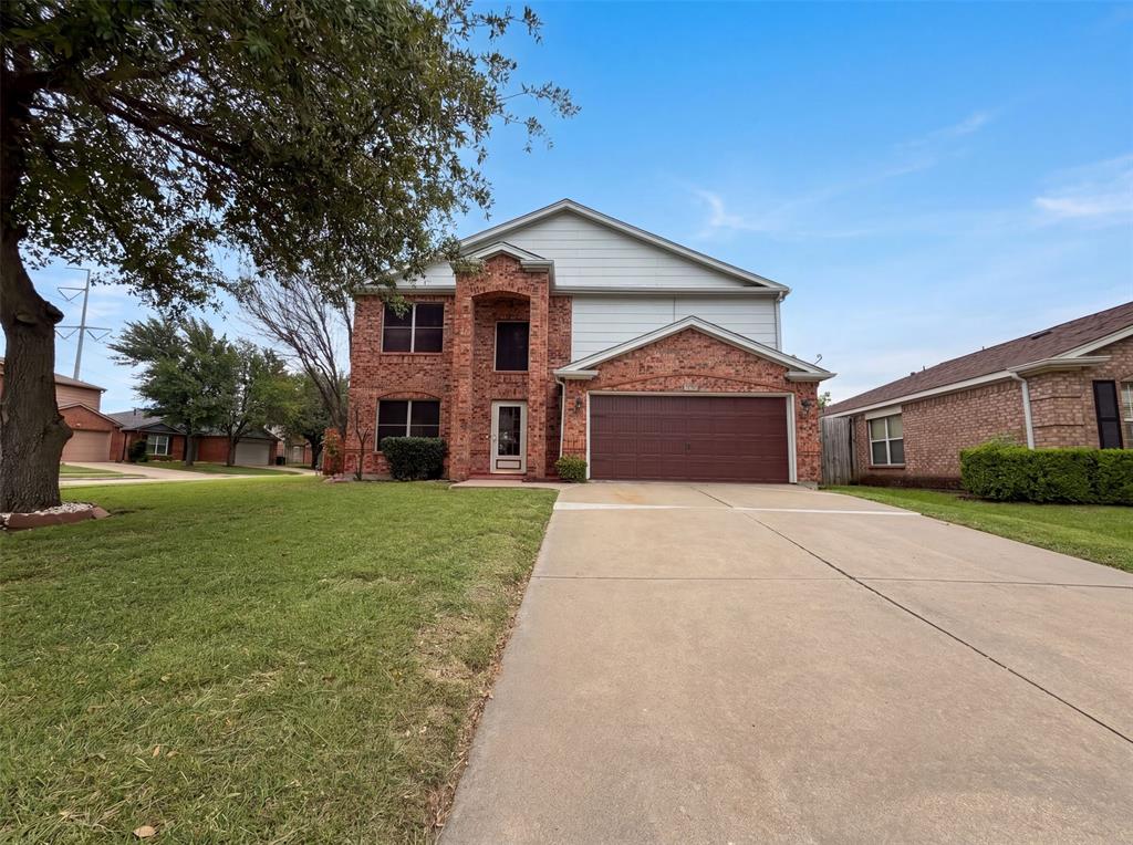 7001 Edmundson Dr, Arlington, TX 76002
