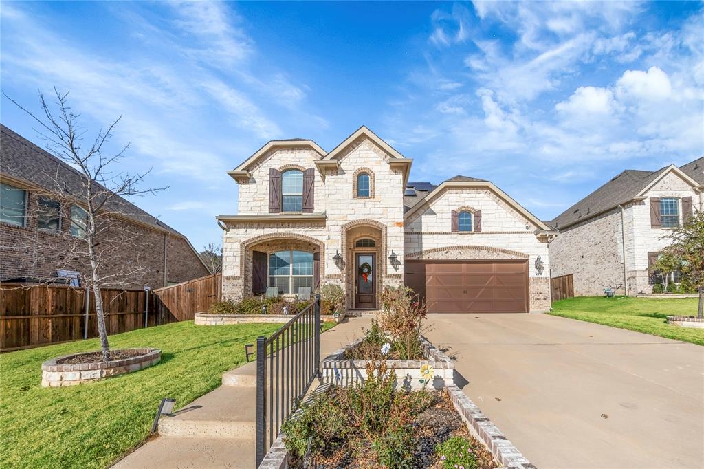 2218 Christopher Ln, Euless, TX 76040