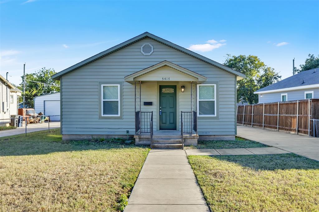 5417 Como Dr, Fort Worth, TX 76107