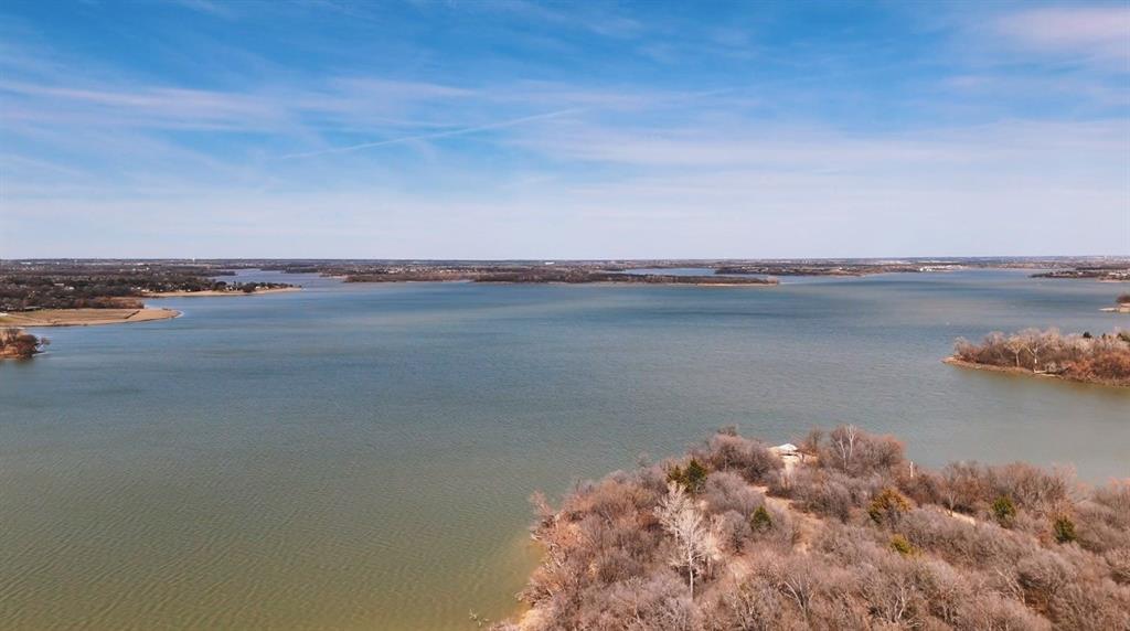 1301 Deer Point Dr, Lakewood Village, TX 75068 photo