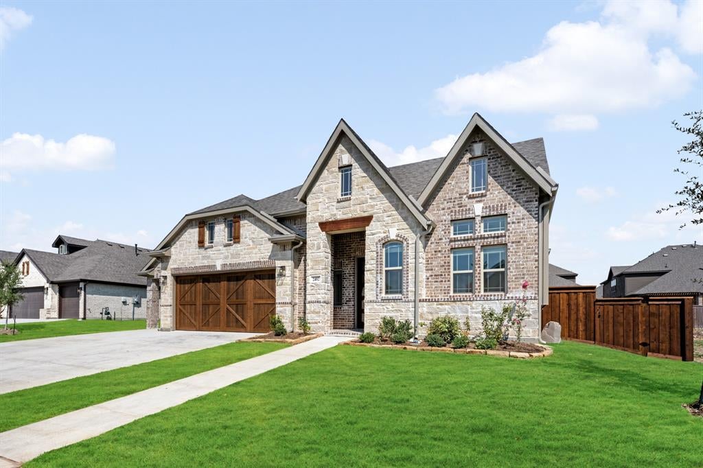 2402 Avalon Dr, Mansfield, TX 76084 photo