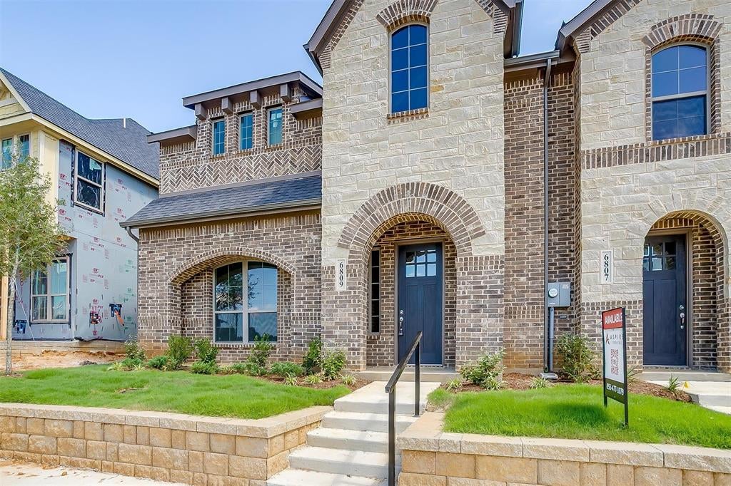 6918 Houndstooth Pl, Arlington, TX 76001 photo
