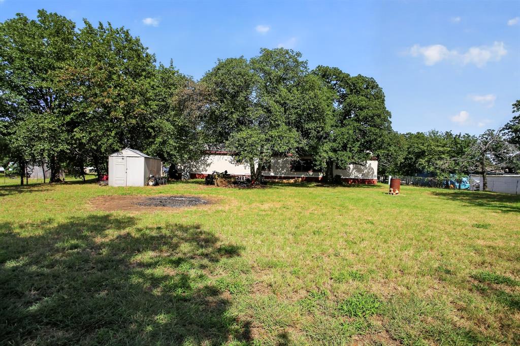 403 Prairie Ln, Azle, TX 76020