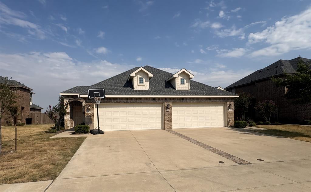 1029 1031 Skyview Ct, Midlothian, TX 76065