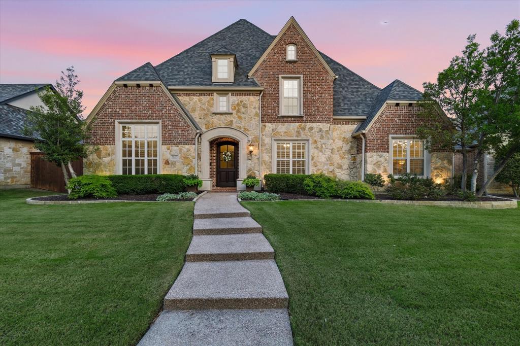 1137 King Mark Dr, Lewisville, TX 75056