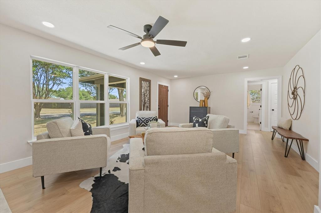 7320 Briley Dr, North Richland Hills, TX 76180 photo