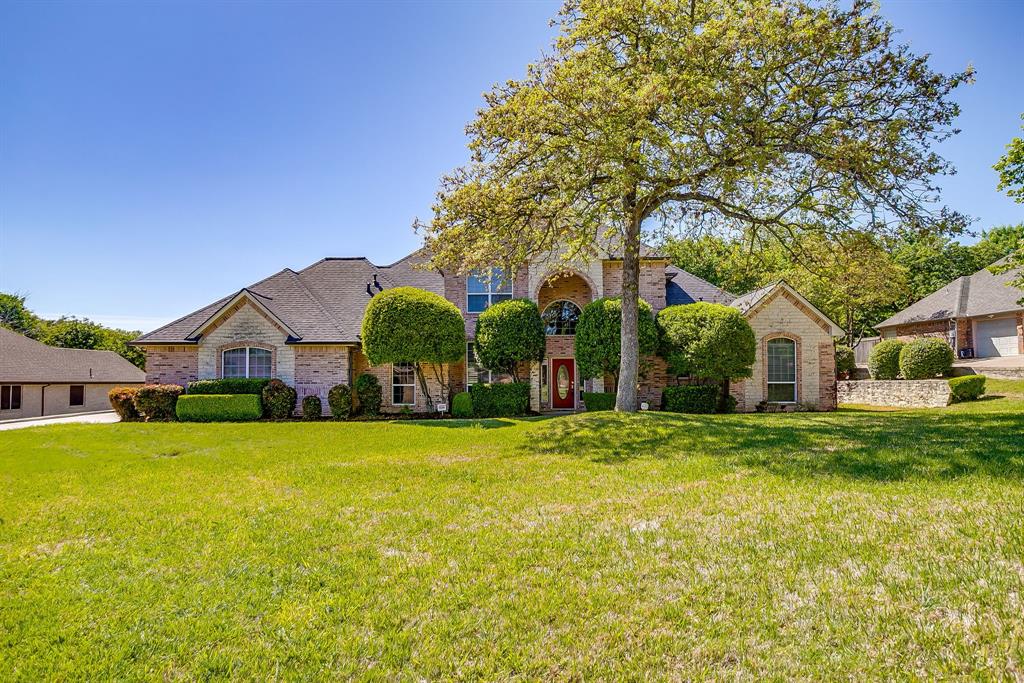 312 Oak Ridge Dr, Burleson, TX 76028