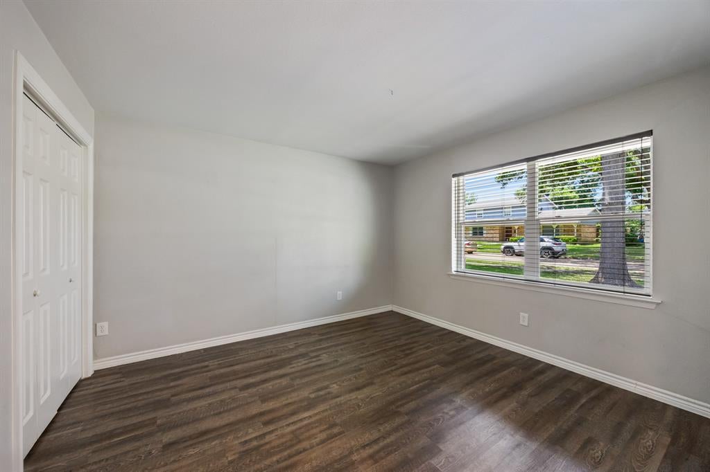 11218 Buchanan Dr, Dallas, TX 75228 photo