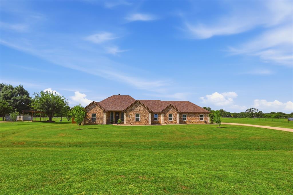 2425 Pecan Spring Rd, Cleburne, TX 76031 photo