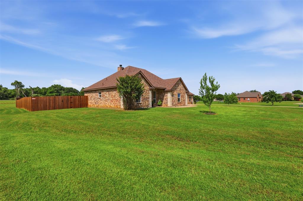 2425 Pecan Spring Rd, Cleburne, TX 76031 photo