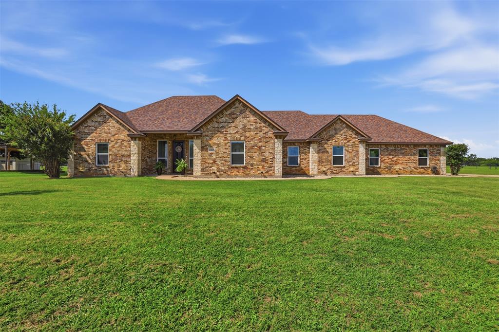 2425 Pecan Spring Rd, Cleburne, TX 76031 photo