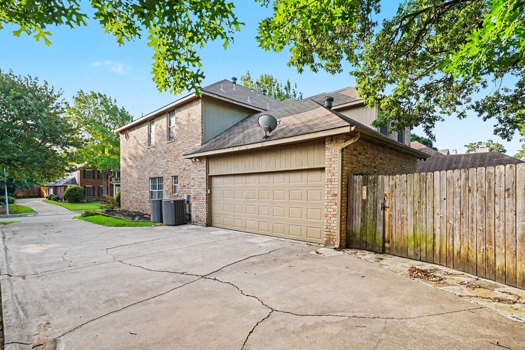 8017 Arlie Ln, North Richland Hills, TX 76182 photo