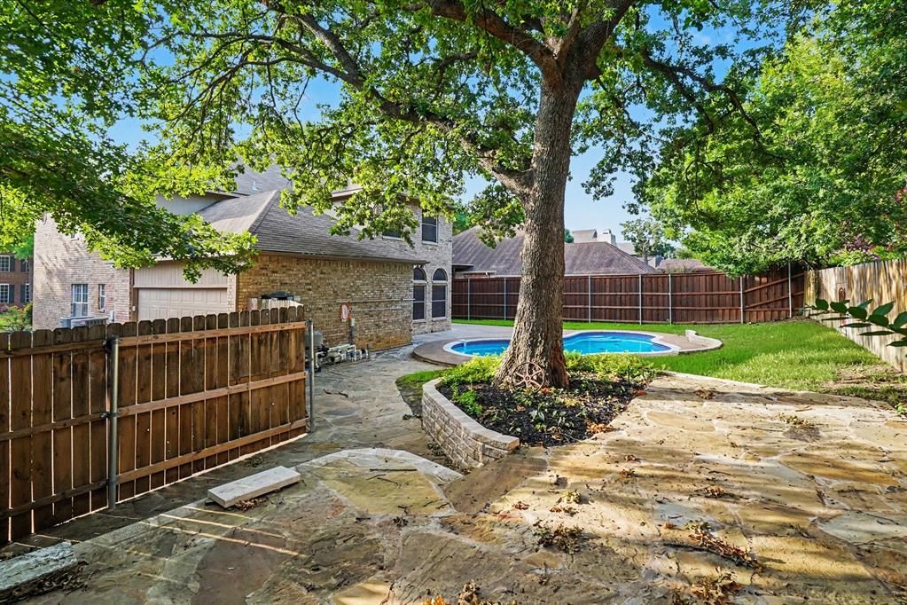 8017 Arlie Ln, North Richland Hills, TX 76182 photo