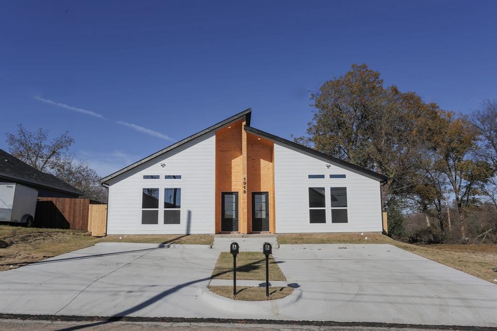 1918 Church St, Greenville, TX 75401