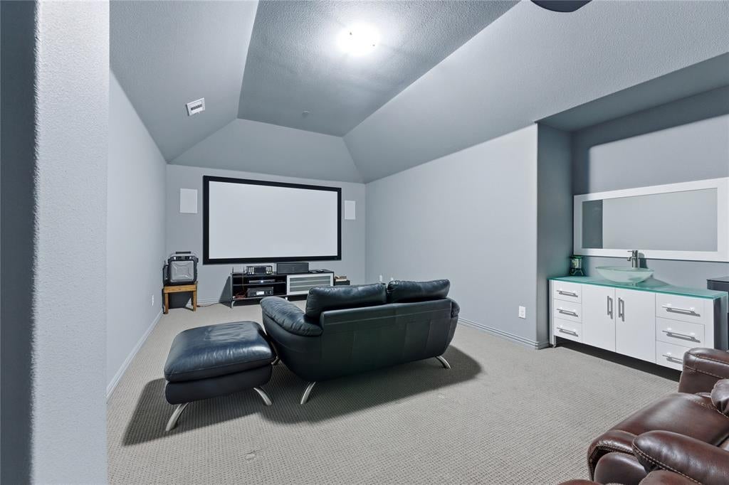 7705 Falcon Ridge Rd, Denton, TX 76208 photo