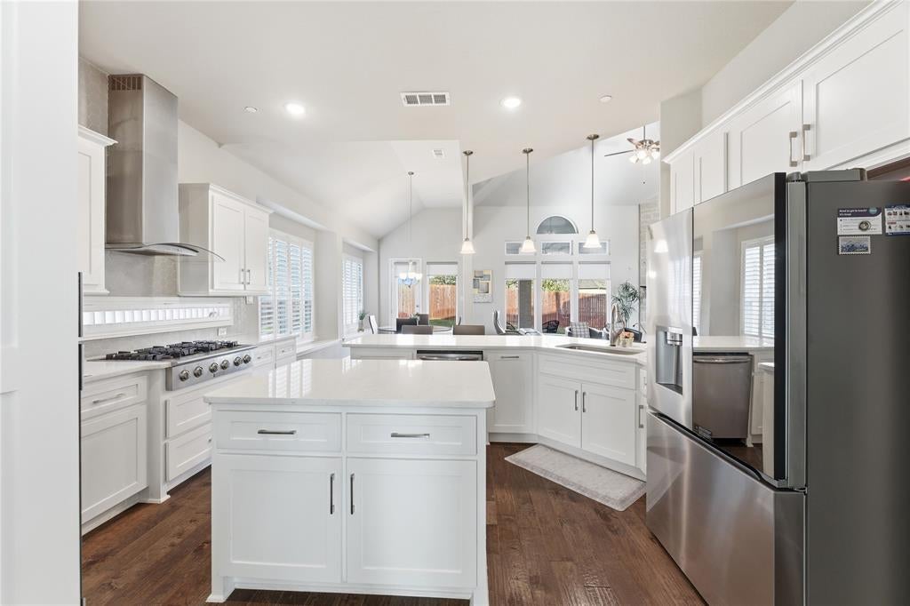 7705 Falcon Ridge Rd, Denton, TX 76208 photo