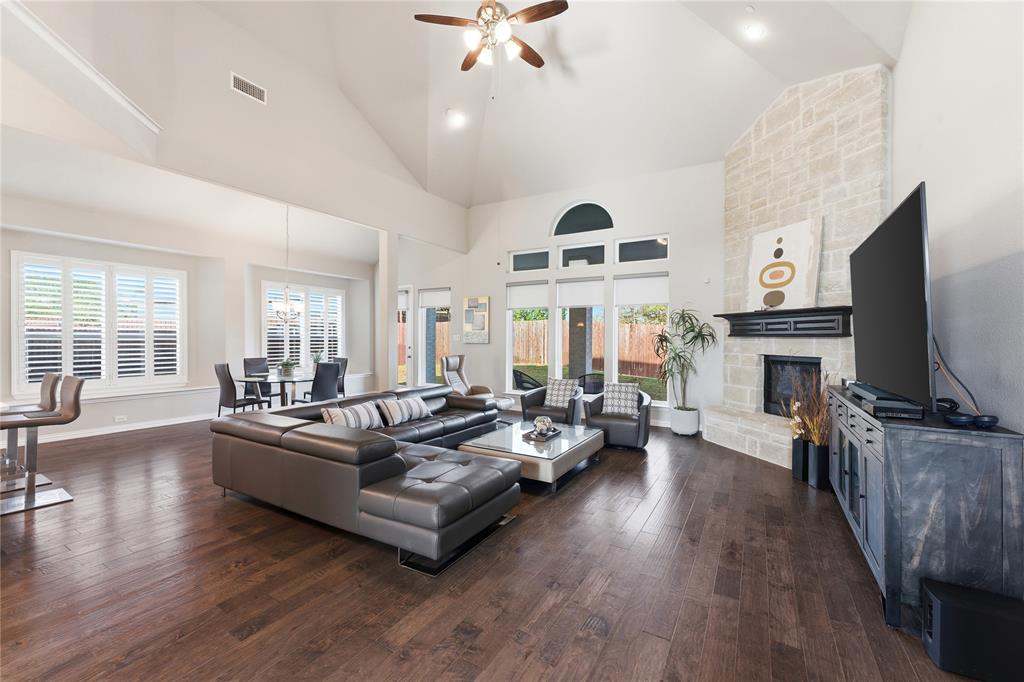 7705 Falcon Ridge Rd, Denton, TX 76208 photo