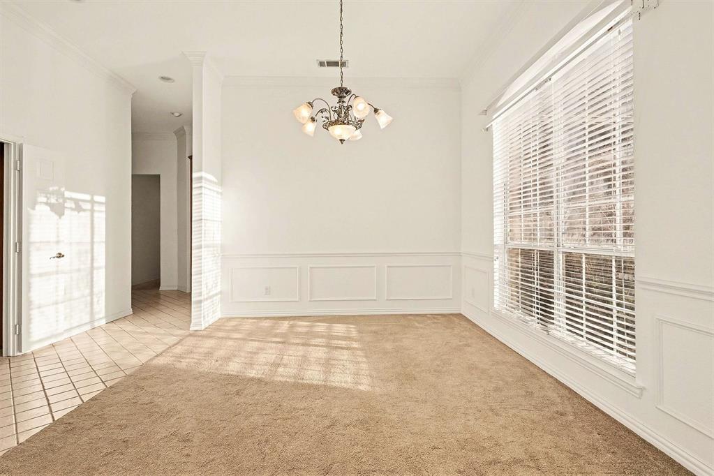 1001 W Remington Park Dr, Terrell, TX 75160 photo