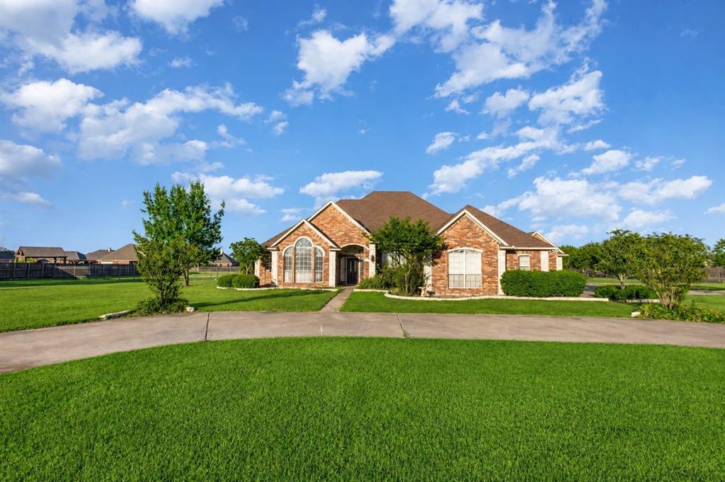 1001 Remington Park Dr, Terrell, TX 75160