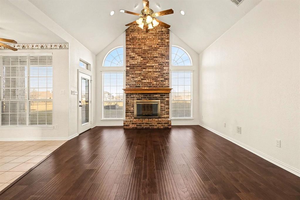 1001 W Remington Park Dr, Terrell, TX 75160 photo
