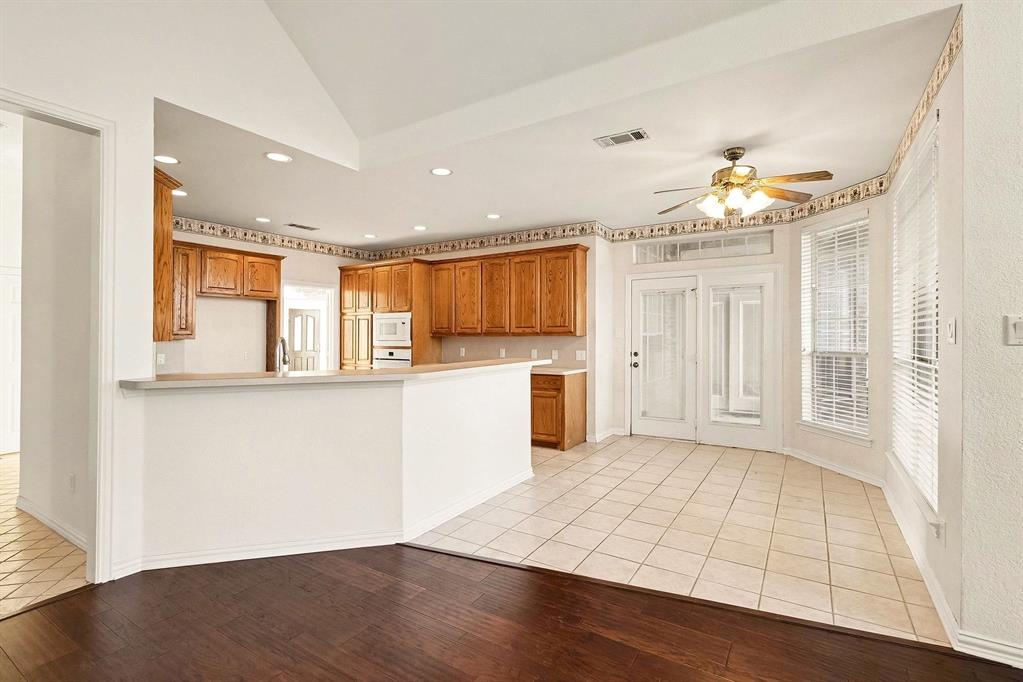 1001 W Remington Park Dr, Terrell, TX 75160 photo