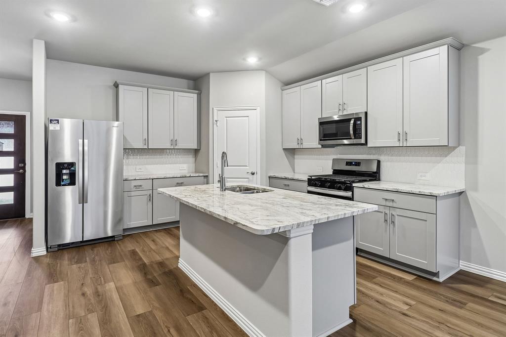 6208 Chickney Dr, Princeton, TX 75071