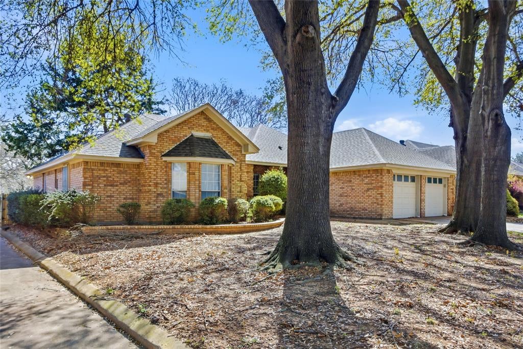 6009 Kenilworth Dr, Arlington, TX 76001 photo