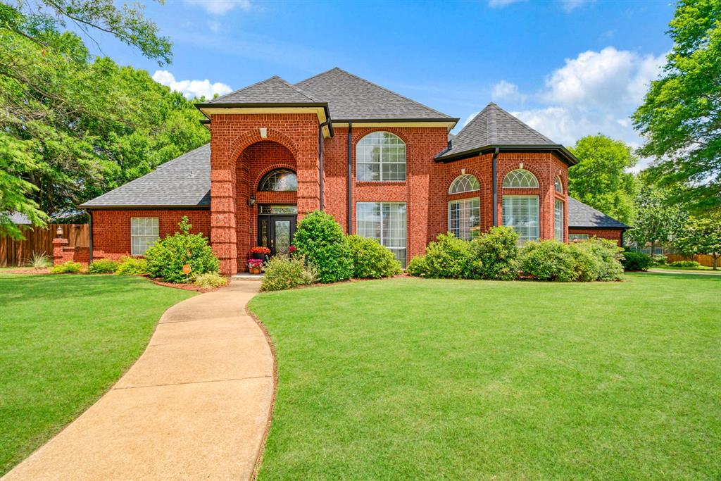 3035 Oak Creek Dr, Paris, TX 75462