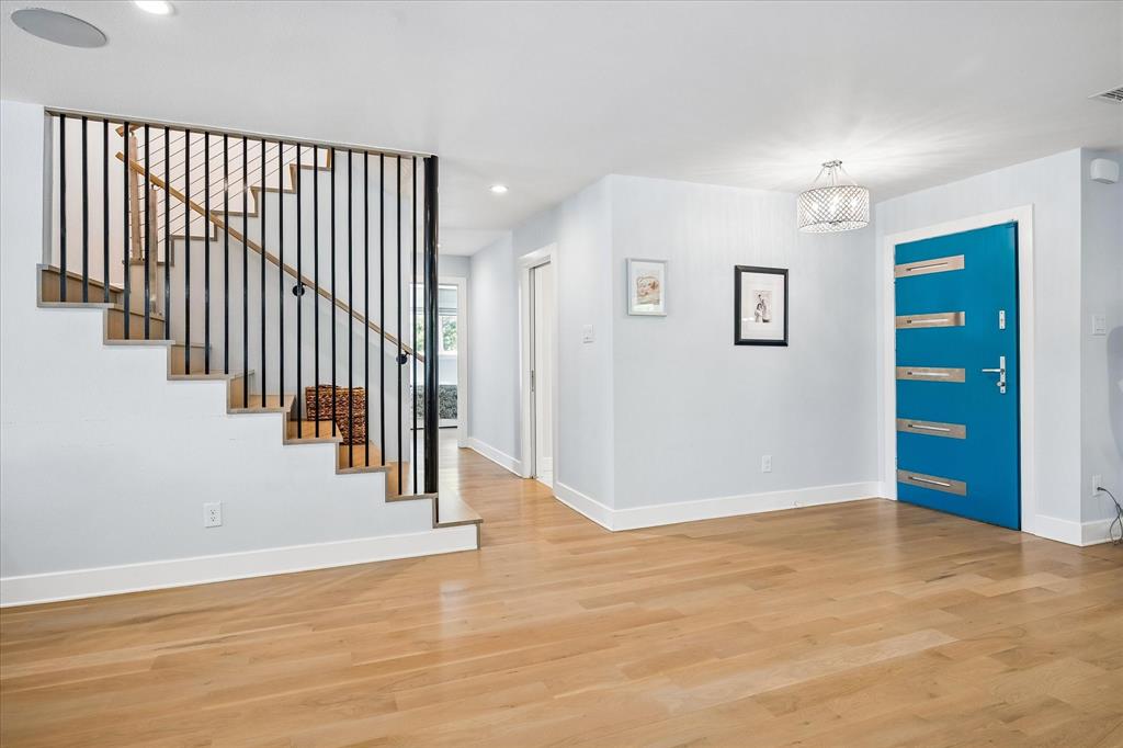 14010 Carillon Dr, Dallas, TX 75240 photo