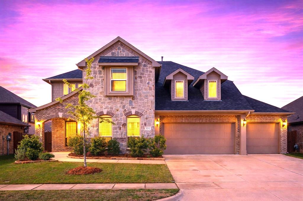 351 Bluewood Dr, Fate, TX 75087