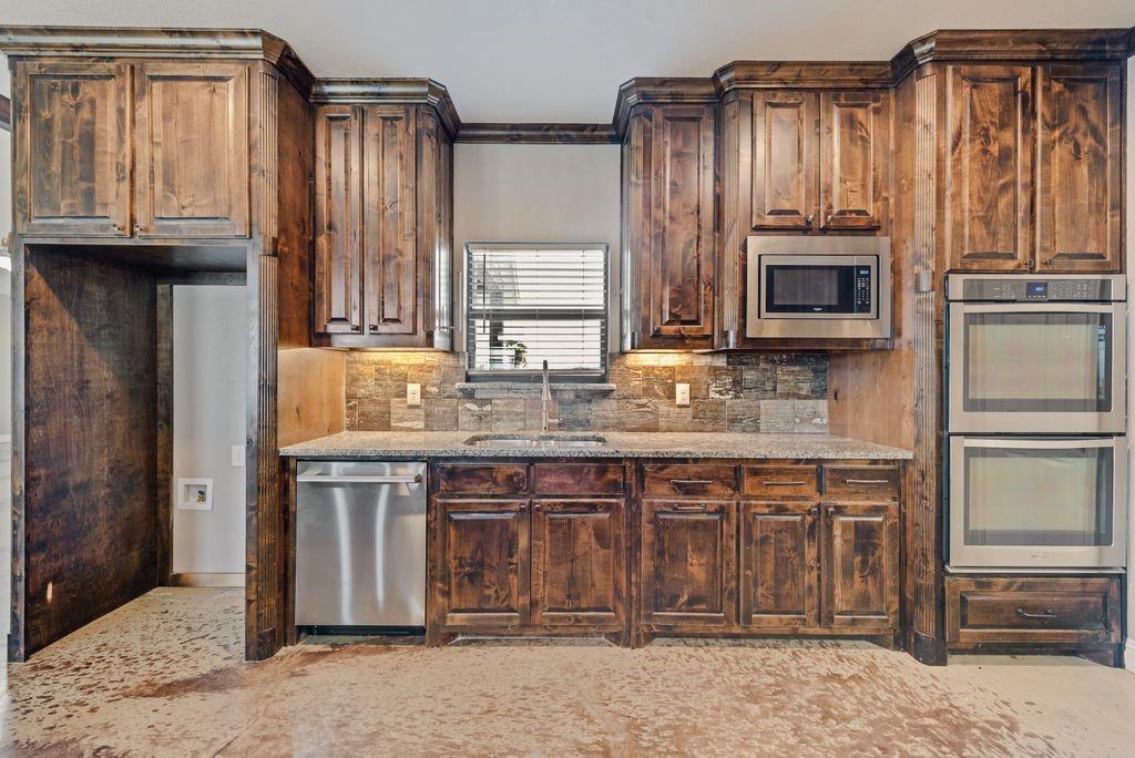 461 Pearson Ranch Road, Weatherford, TX 76087 photo