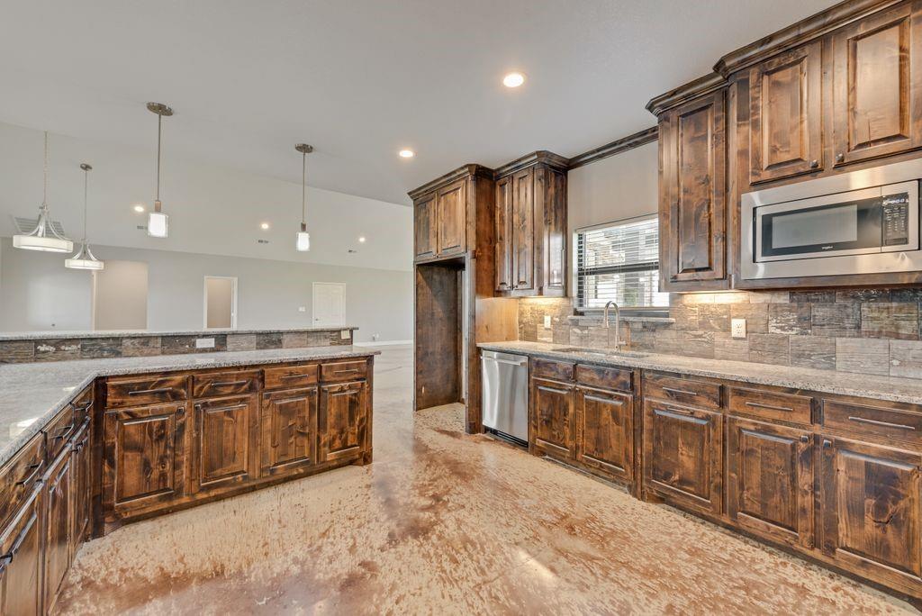 461 Pearson Ranch Road, Weatherford, TX 76087 photo
