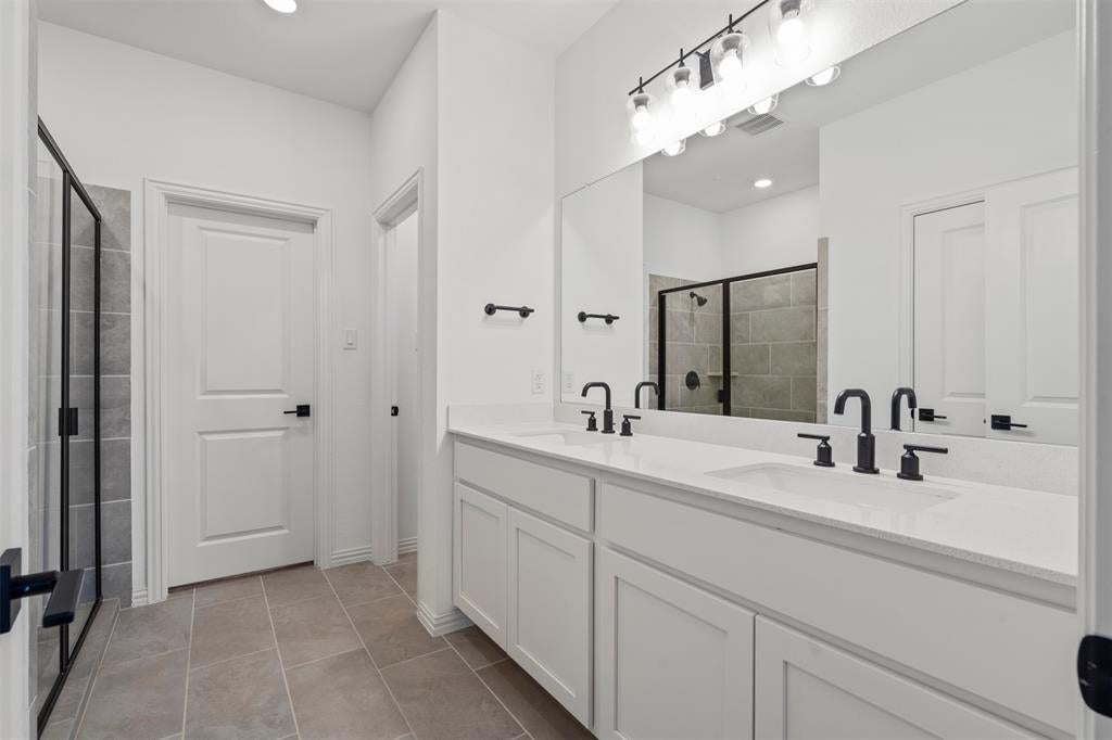 1420 Escondido Dr, Fort Worth, TX 76052 photo