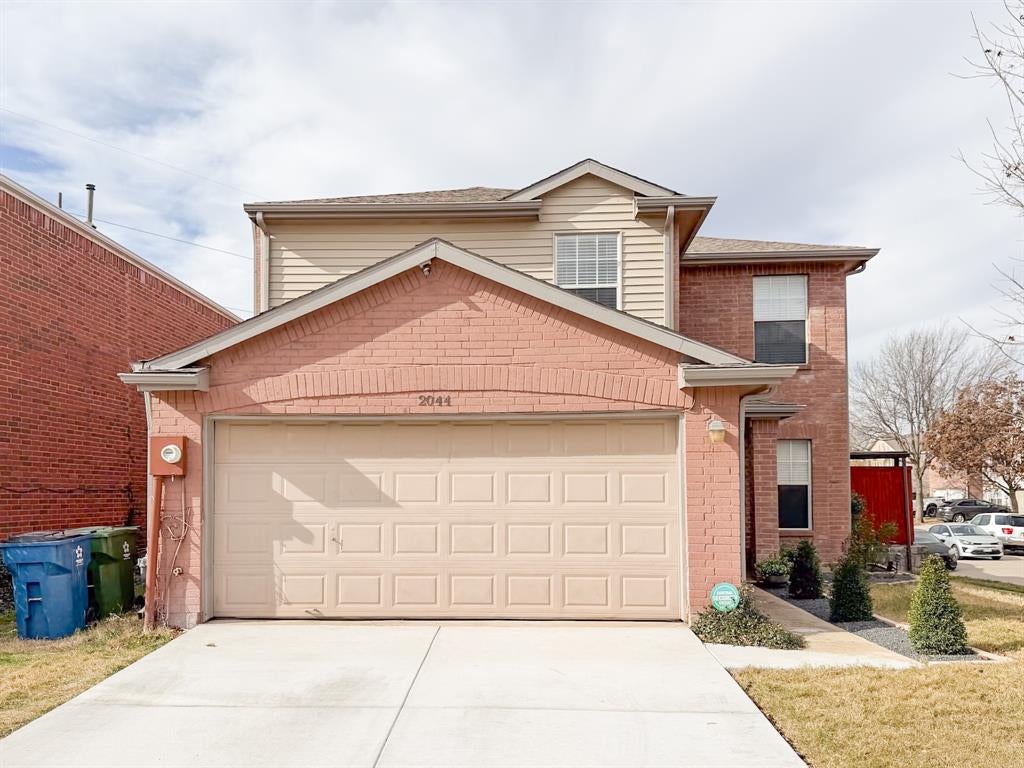 2044 Talon Dr, Lewisville, TX 75077