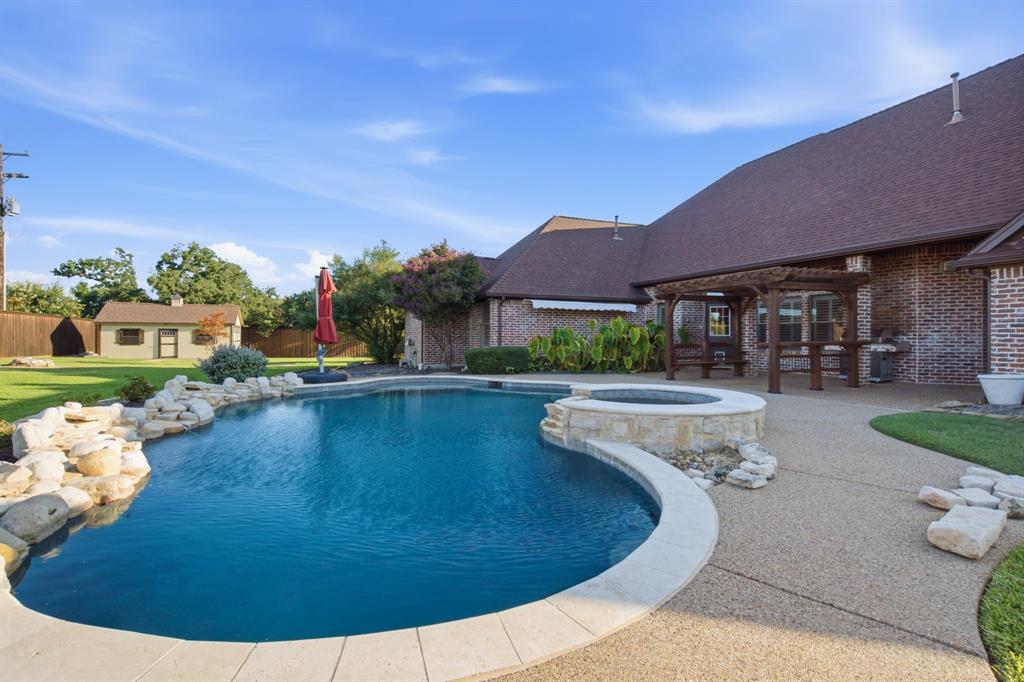 8470 Steeplechase Cir, Argyle, TX 76226 photo